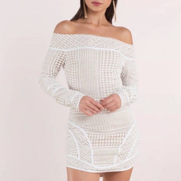 🤍 Tobi Crochet Off the Shoulder Dress - Picture 2 of 3